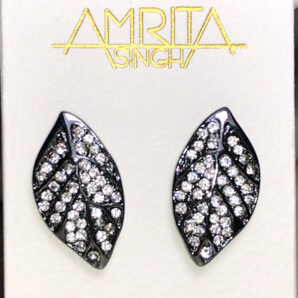 Amrita Gunmetal Stud Leaf Earring